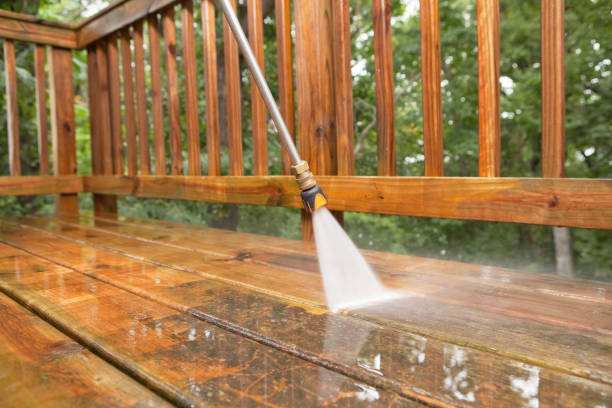 Best Commercial Pressure Washing  in Edmonds, WA